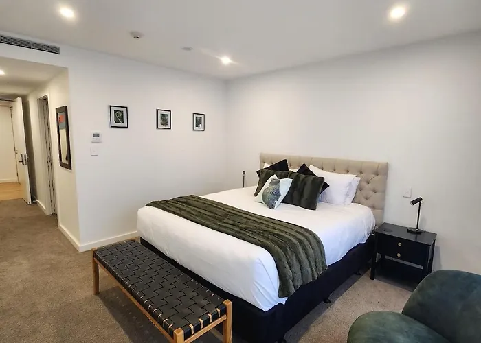 Apartment Lakeside Luxury 1 Bdrm 2 Bathroom! Wanaka
