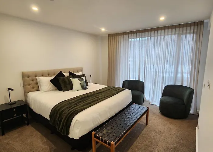 Apartment Lakeside Luxury 1 Bdrm 2 Bathroom! Wanaka